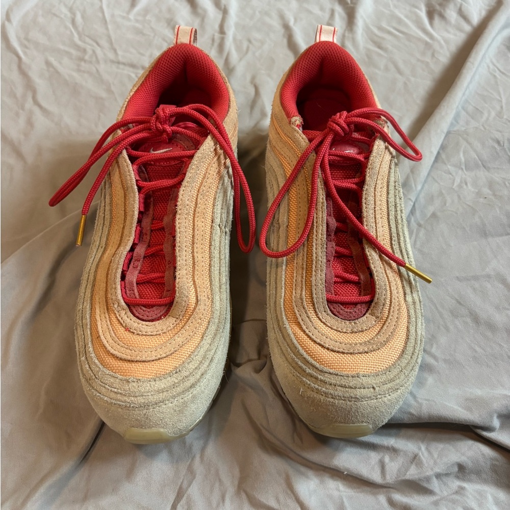 Nike Women's Sneakers - Red and Tan